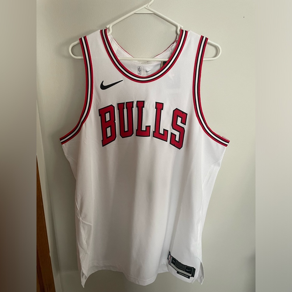 Nike Chicago Bulls Authentic Blank Jersey Men's 52/XL White Association Edition